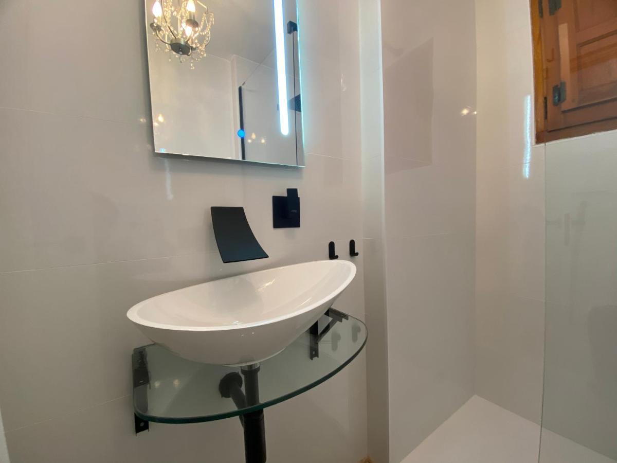 El Patio De San Pablo - Apartamento De Lujo En El Centro Con Parking Gratis 萨拉曼卡 外观 照片